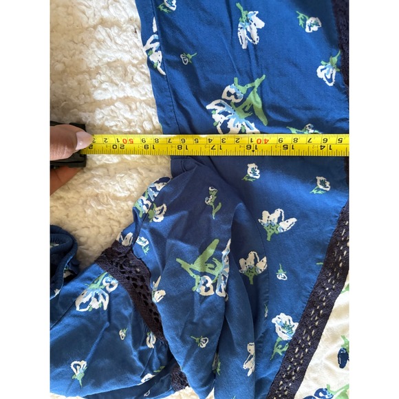 Matilda Jane Day Tripping Tunic Dress Blue Floral Crochet Lace V-Neck Size XS - Picture 8 of 9